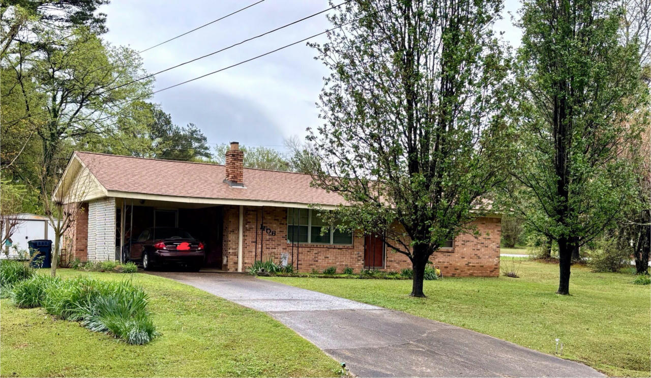 1106 S LAKE ST, BOONEVILLE, MS 38829, photo 1 of 32