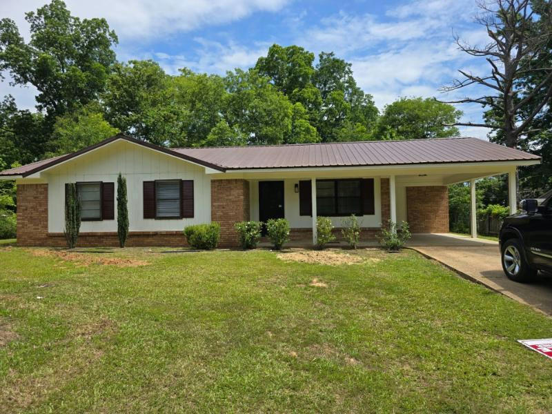 204 TUCKER PL, ABERDEEN, MS 39730, photo 1 of 14