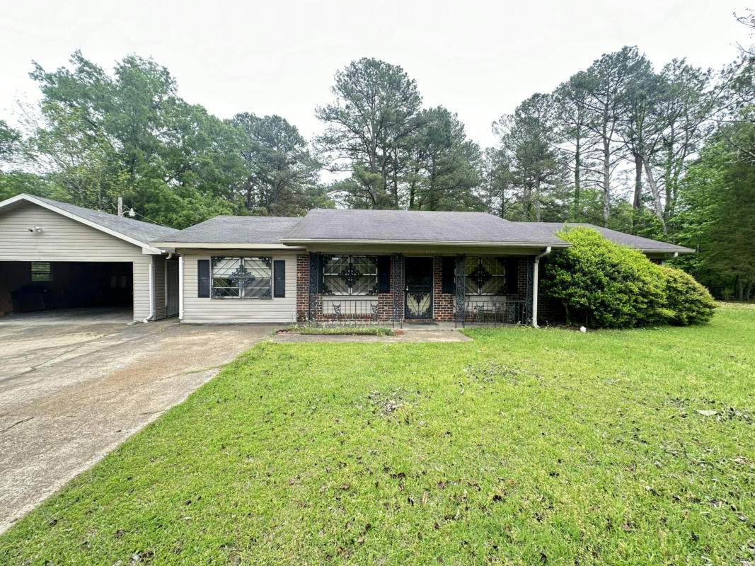 1210 S MERIDIAN ST, ABERDEEN, MS 39730, photo 1 of 18
